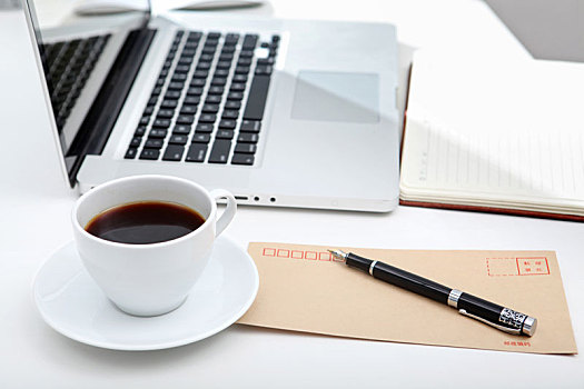 电脑屏幕抖动怎么解决?显示器屏幕上下抖动的原因