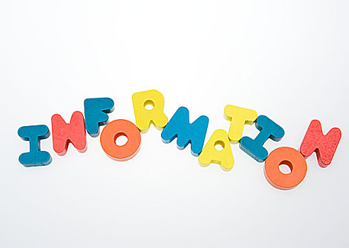 卖出36301个口红电源 联想送罗永浩红袜子：朋友